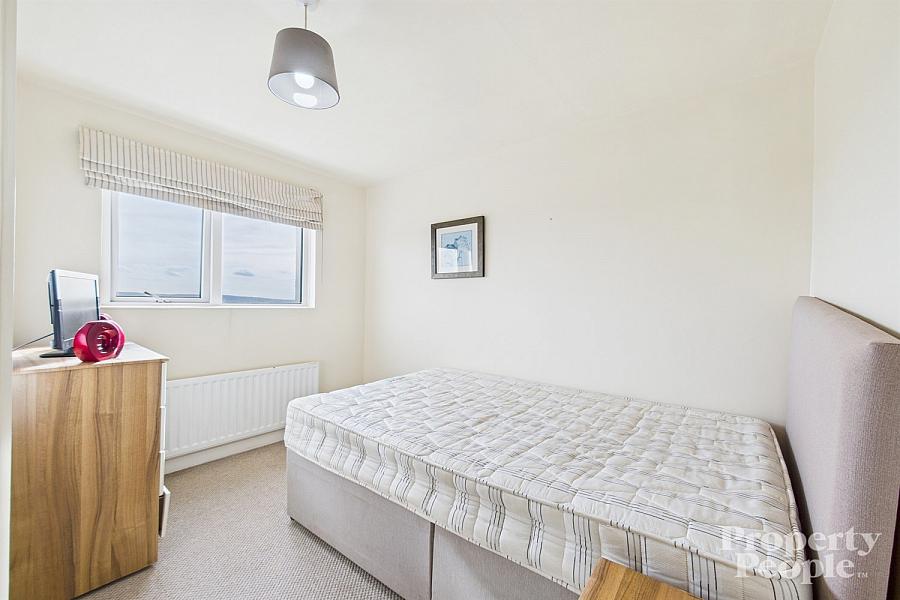 2D, Knocksallagh Green