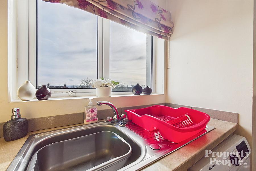 2D, Knocksallagh Green