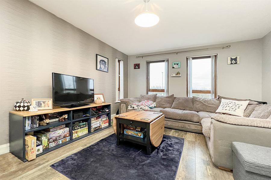 12a, Heath Lodge Square