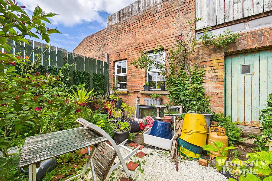 17 Glandore Avenue