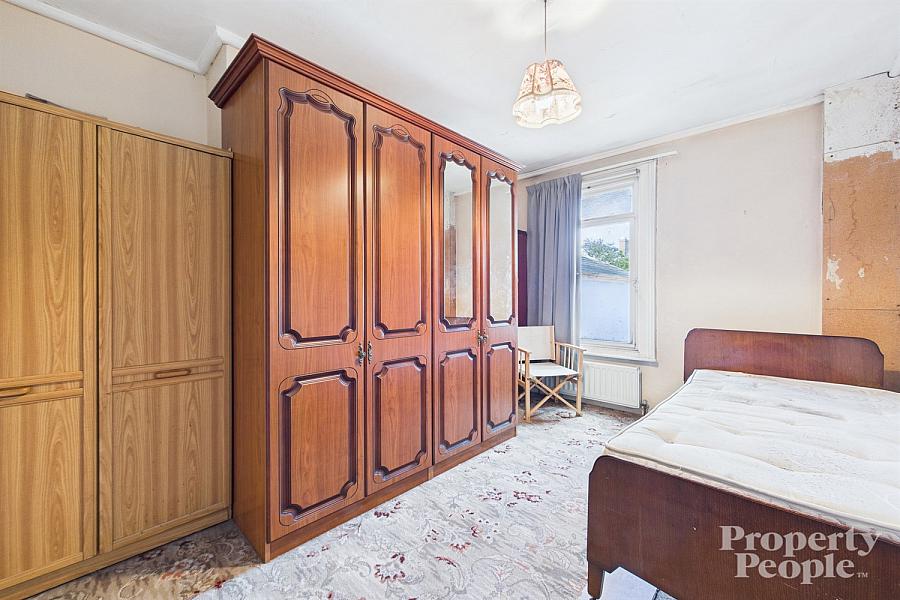 6 Ponsonby Avenue