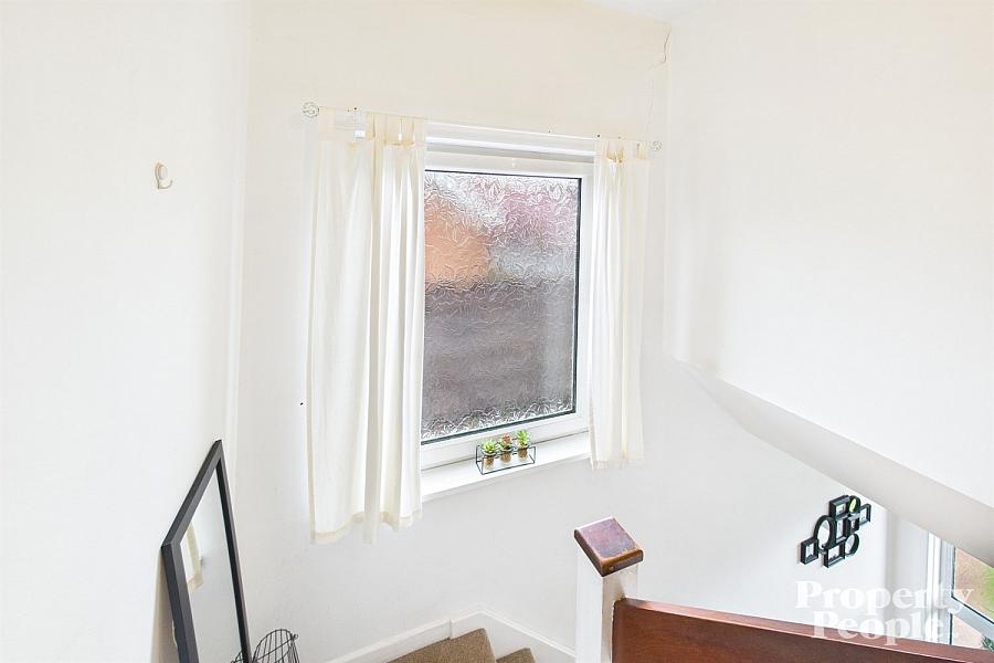 51 Carnbrae Avenue