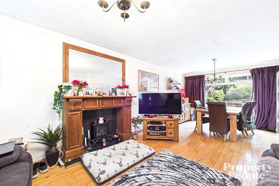 51 Carnbrae Avenue