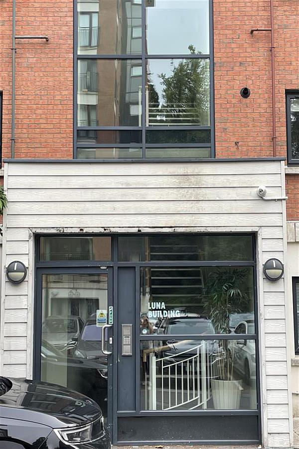 Apartment 22, Luna Building, 1 Redwood Court