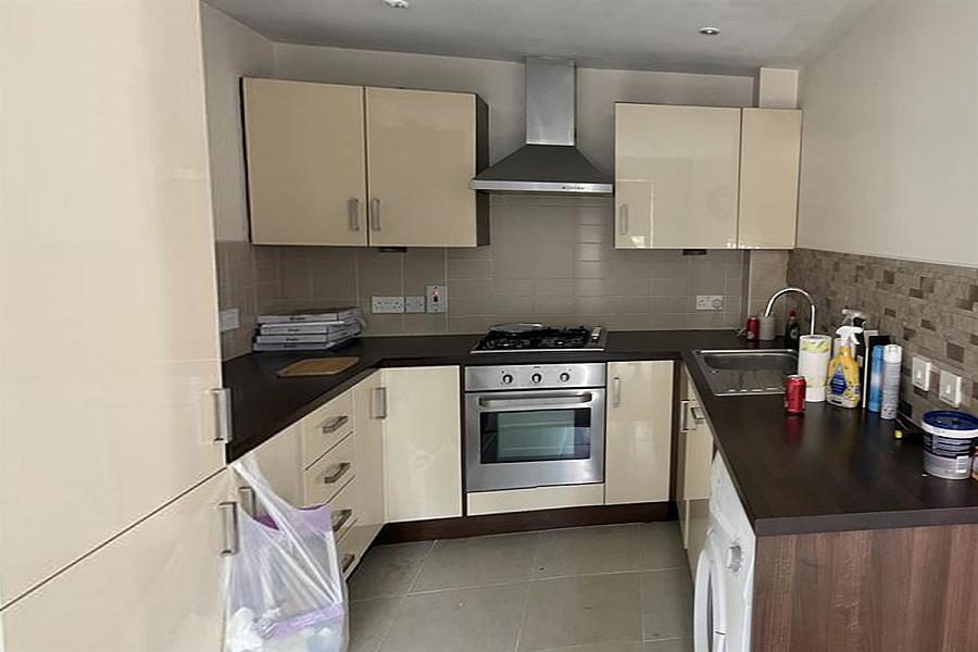 Apartment 22, Luna Building, 1 Redwood Court