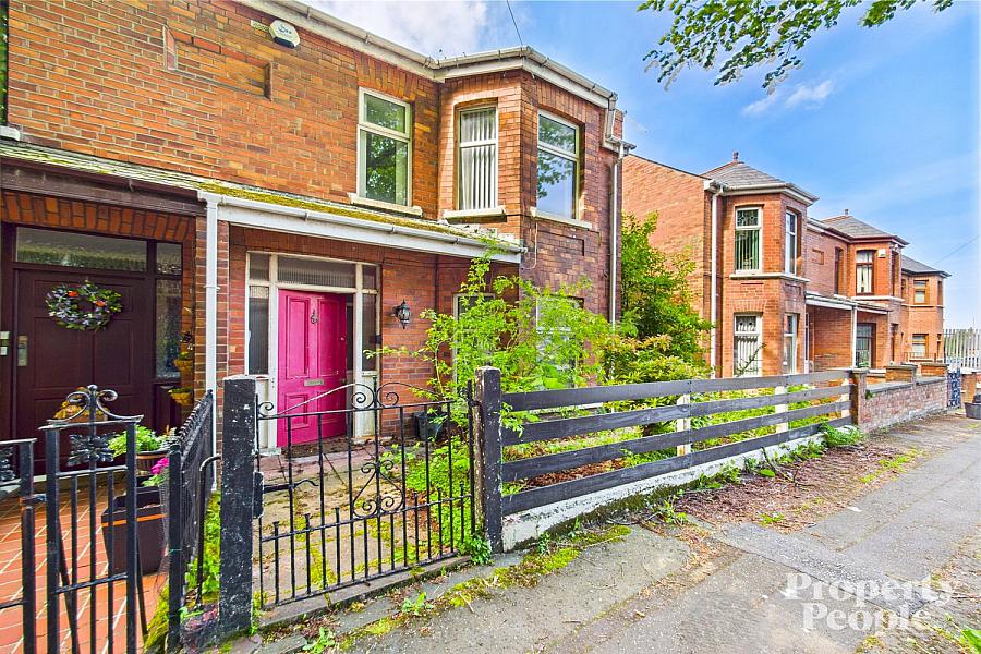 12 Chestnut Gardens