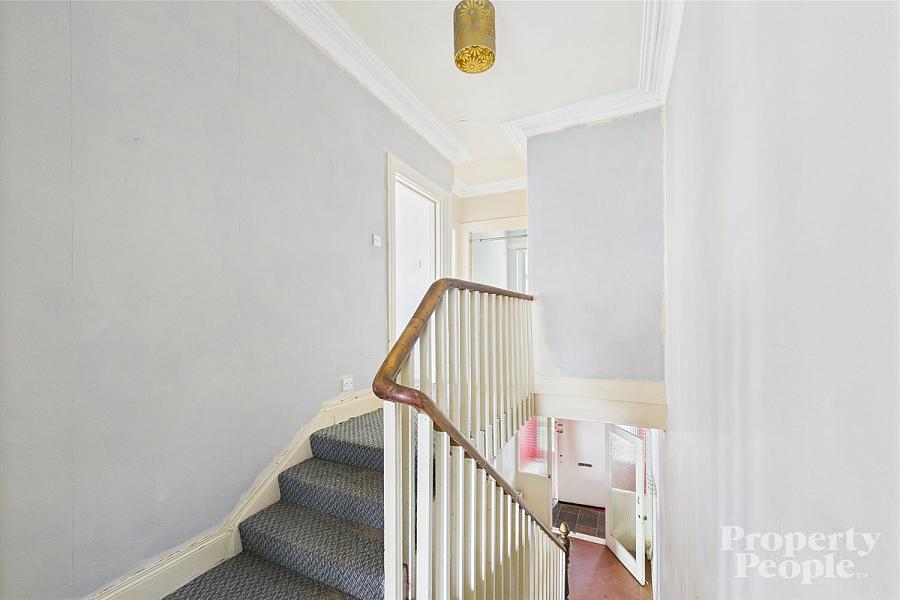 12 Chestnut Gardens