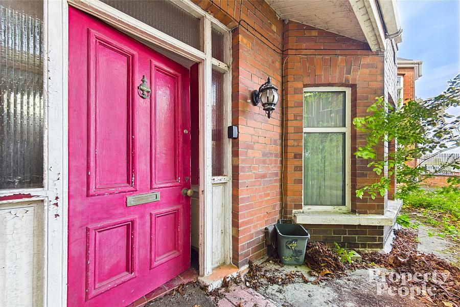 12 Chestnut Gardens