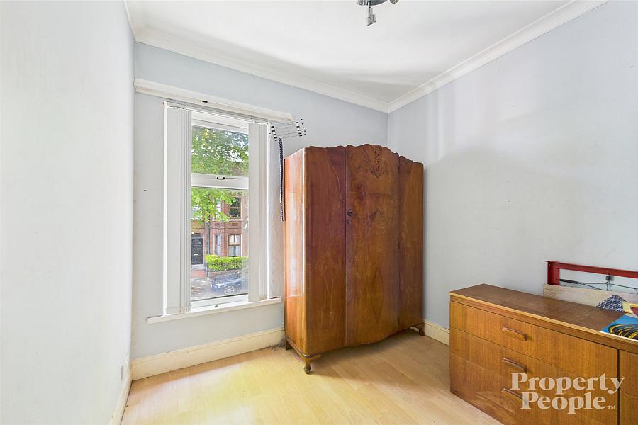 12 Chestnut Gardens