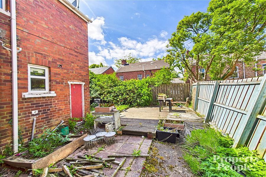 12 Chestnut Gardens