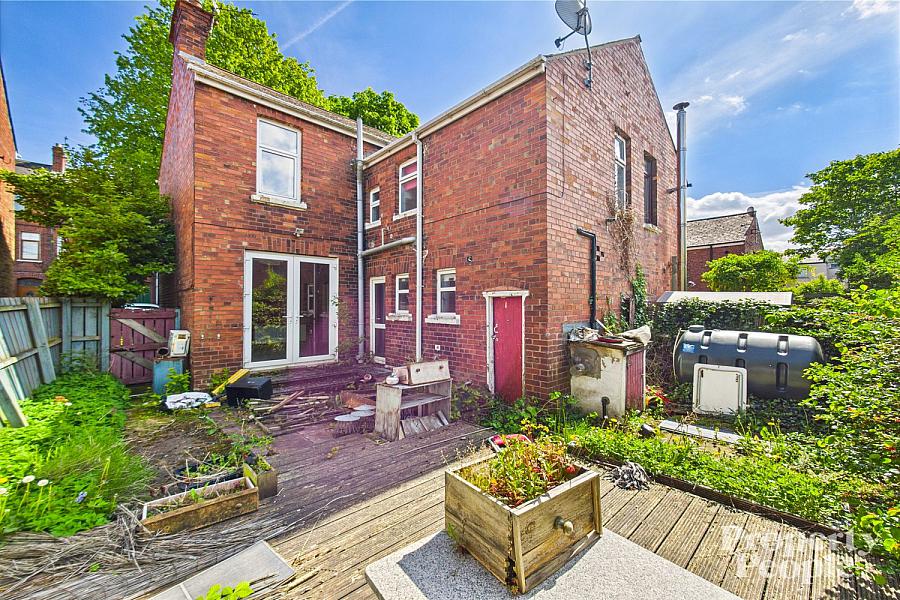 12 Chestnut Gardens