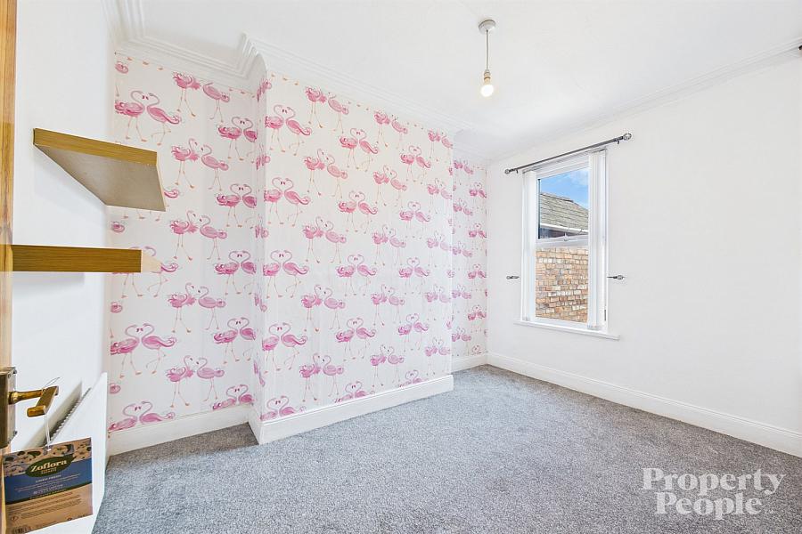 16 Clifton Drive