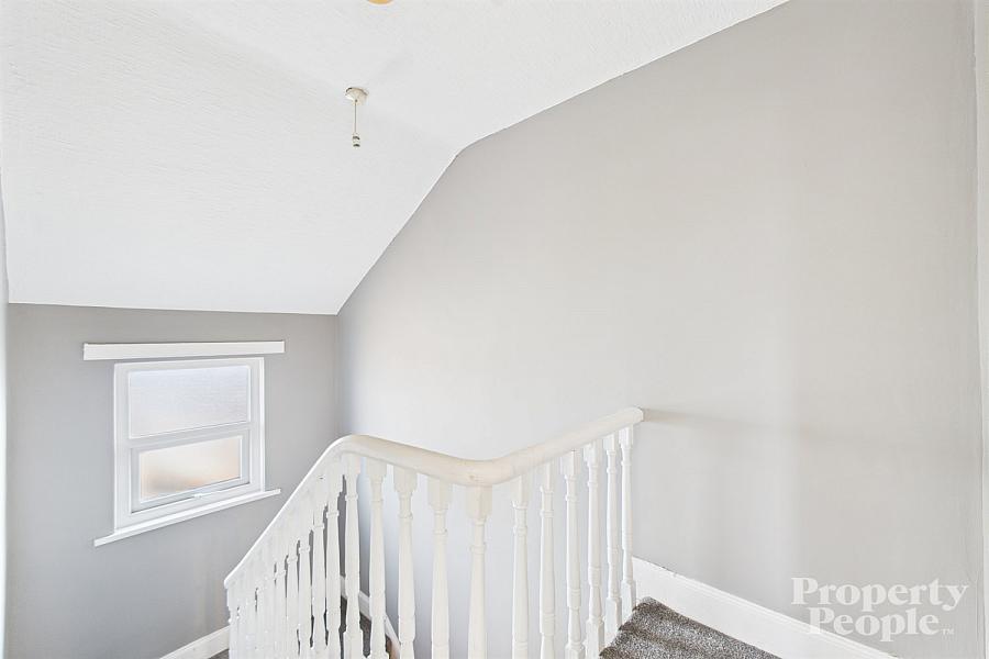 16 Clifton Drive