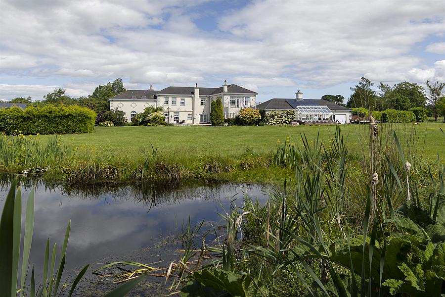 Eden House, 1 Edenturcher Road
