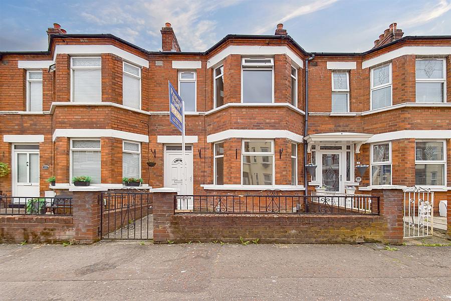 24 Manor Street