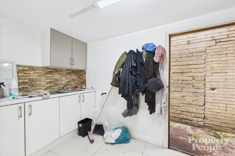 69, Mountview Street