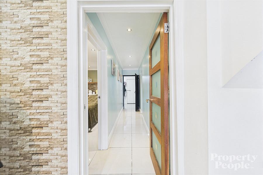 69, Mountview Street