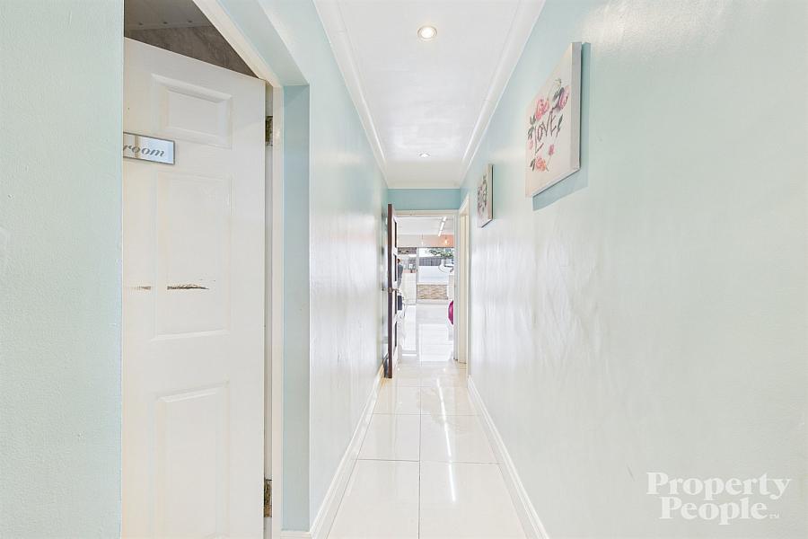 69, Mountview Street