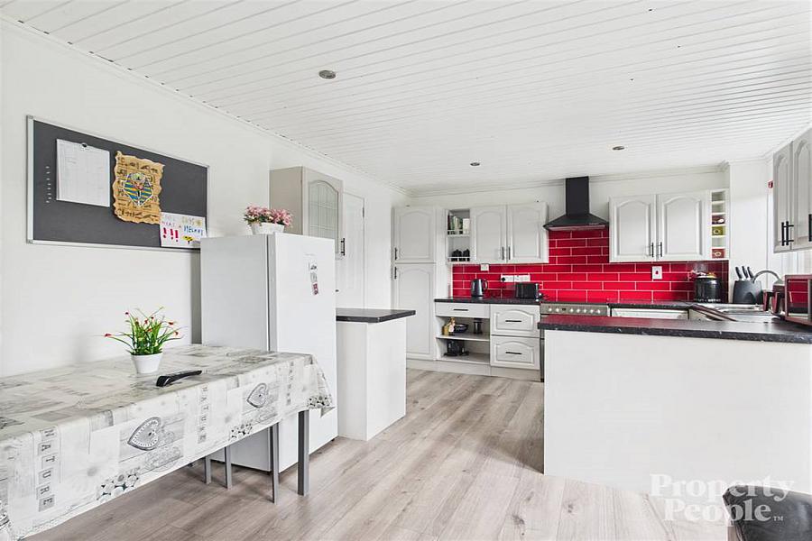 25 Rathvarna Gardens