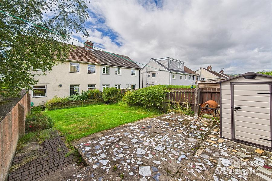 9 Cliftondene Crescent