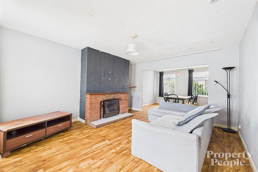 9 Cliftondene Crescent