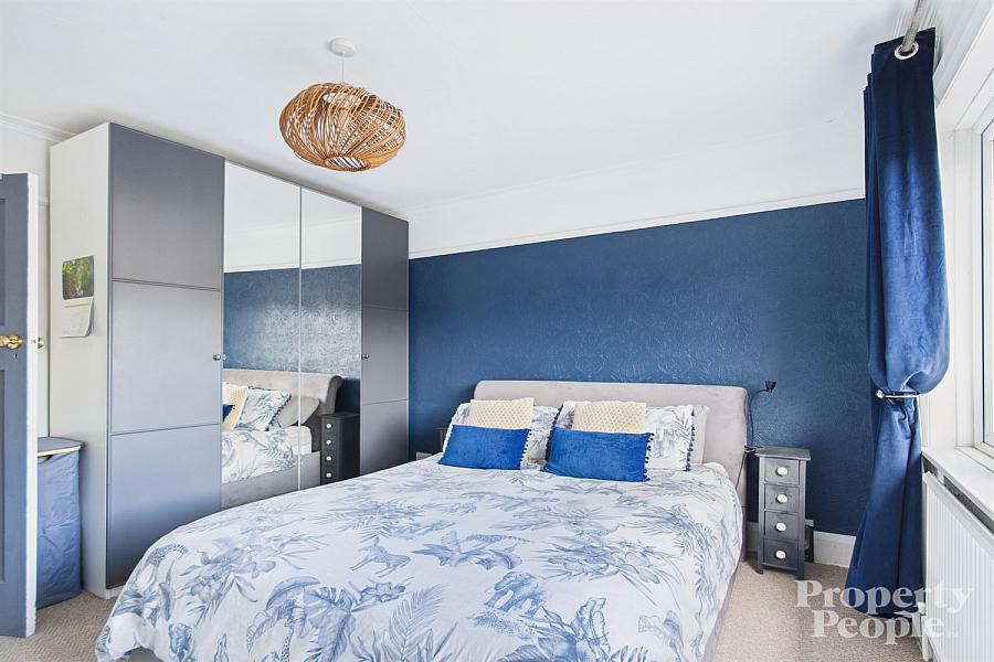 66 Sunningdale Park
