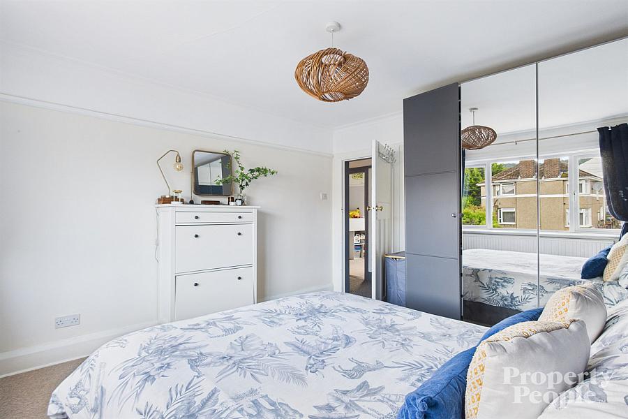66 Sunningdale Park