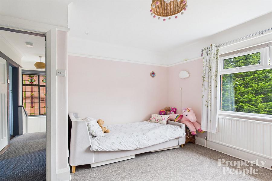 66 Sunningdale Park