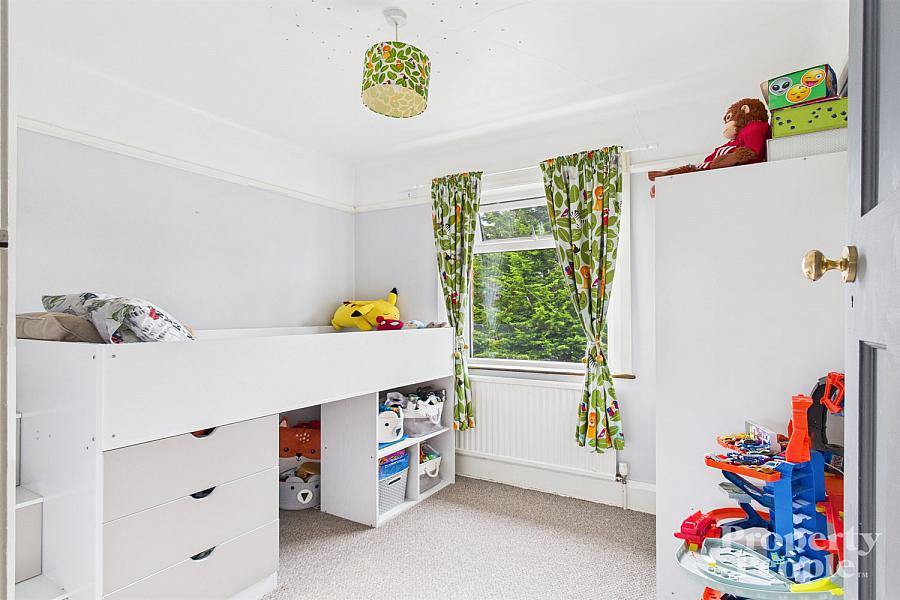 66 Sunningdale Park
