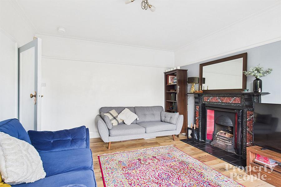 66 Sunningdale Park