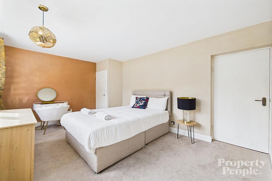 124 Annadale Flats