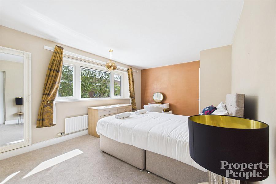 124 Annadale Flats
