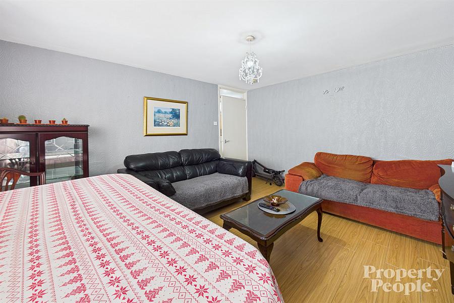 10 Waveney Heights