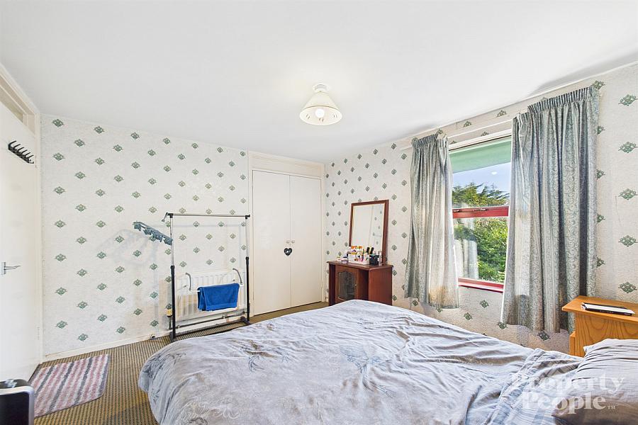 10 Waveney Heights
