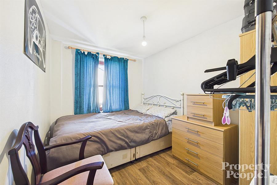 10 Waveney Heights