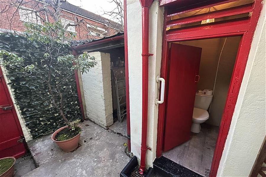 43 Ponsonby Avenue, Antrim Road