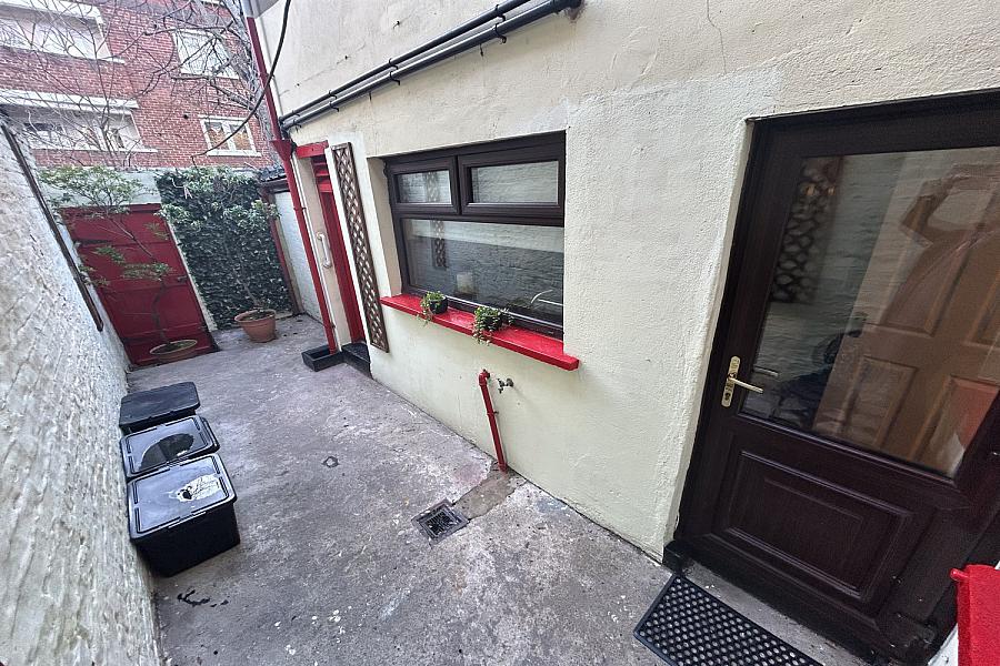 43 Ponsonby Avenue, Antrim Road