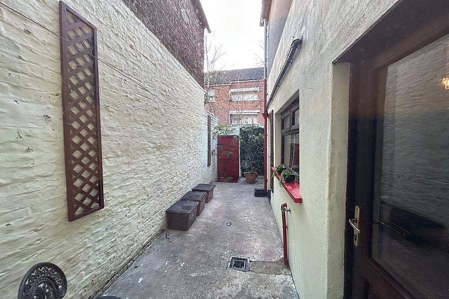 43 Ponsonby Avenue, Antrim Road