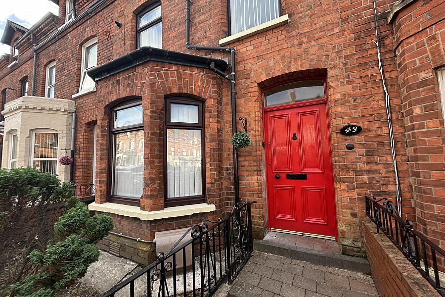 43 Ponsonby Avenue, Antrim Road