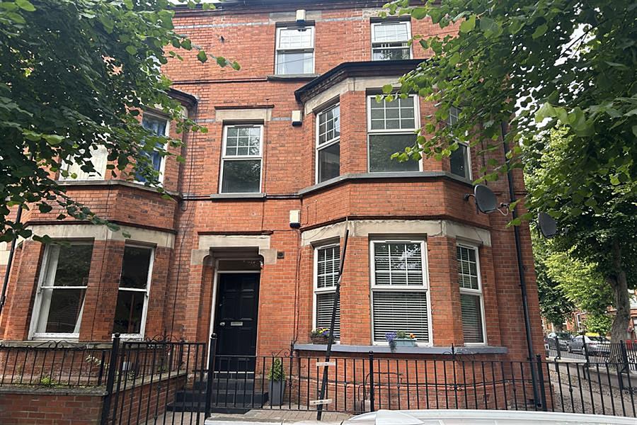Flat 3, 6 Glandore Avenue
