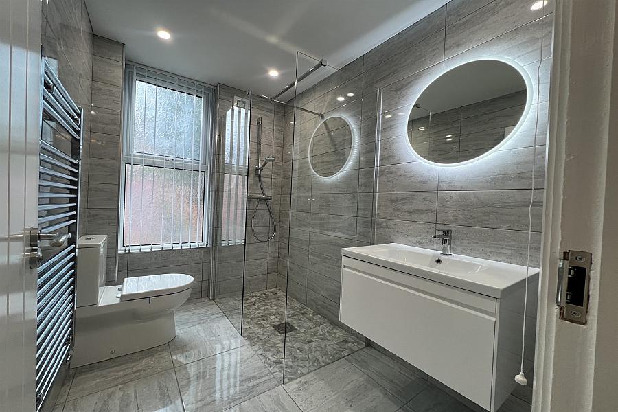 Flat 3, 6 Glandore Avenue