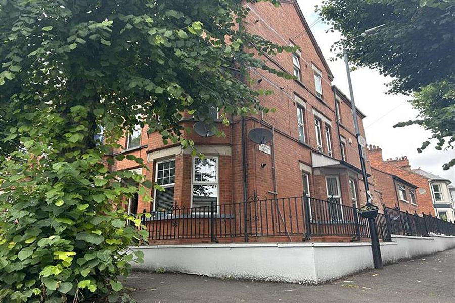 Flat 3, 6 Glandore Avenue