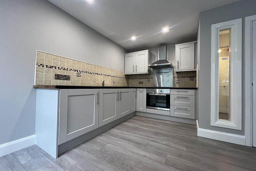 Flat 3, 6 Glandore Avenue
