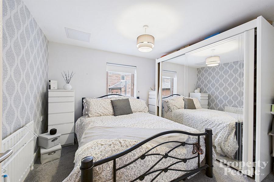 APT 8, 4-6, Baltic Avenue