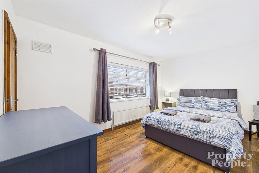 74 Gainsborough Drive