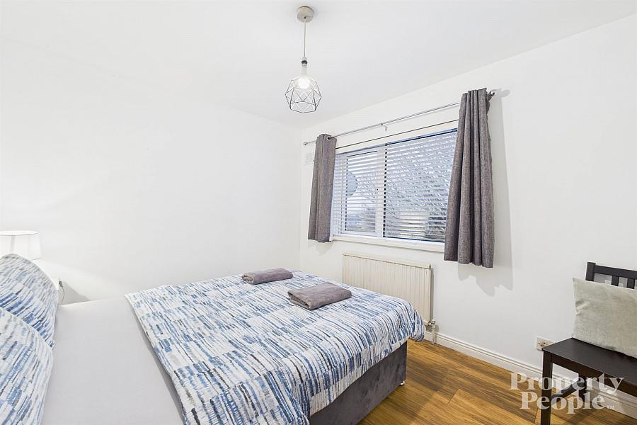 74 Gainsborough Drive