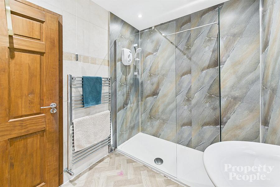 74 Gainsborough Drive