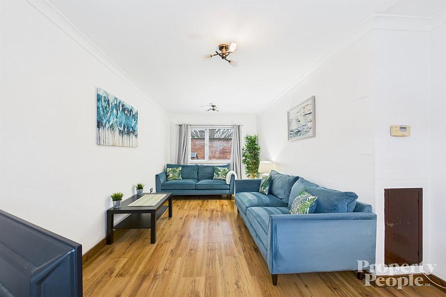 74 Gainsborough Drive