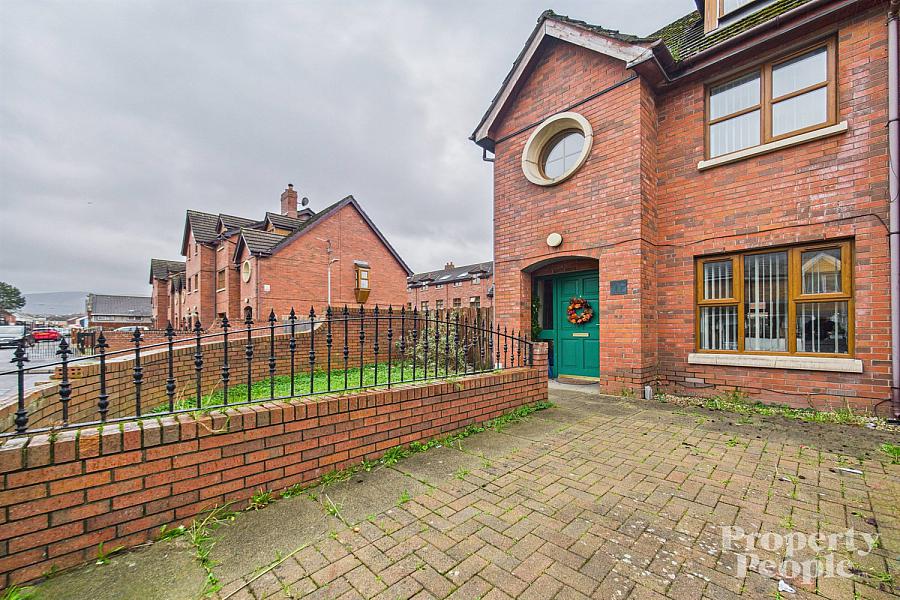 1F Flax Street, Crumlin Road