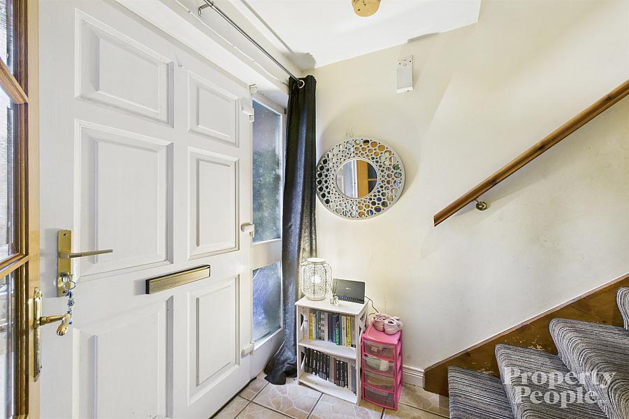 1F Flax Street, Crumlin Road